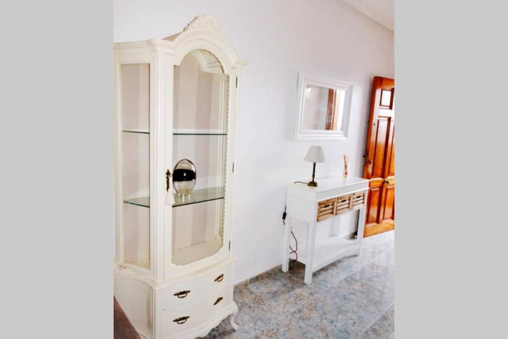 Apartamento Muy Cerca Del Mar. Arenales del Sol Kültér fotó
